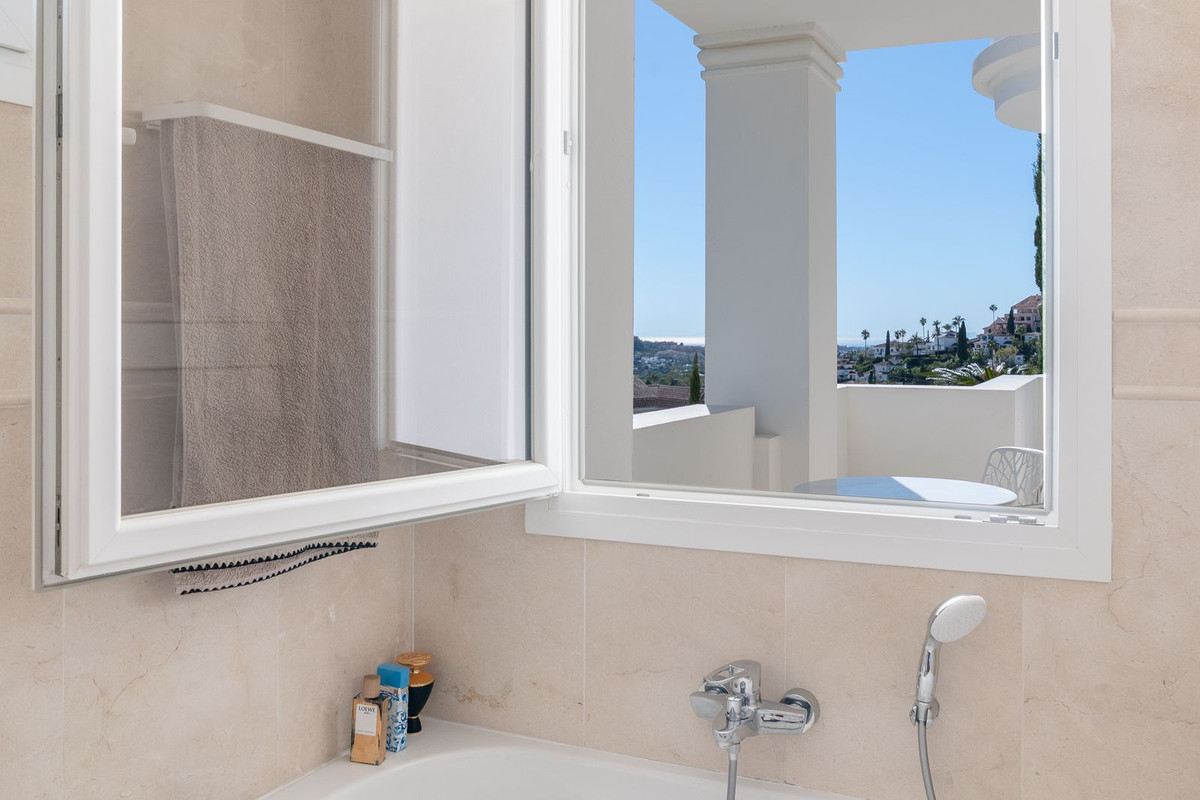 Appartement te koop in Marbella | 2 slaapkamers H5316685