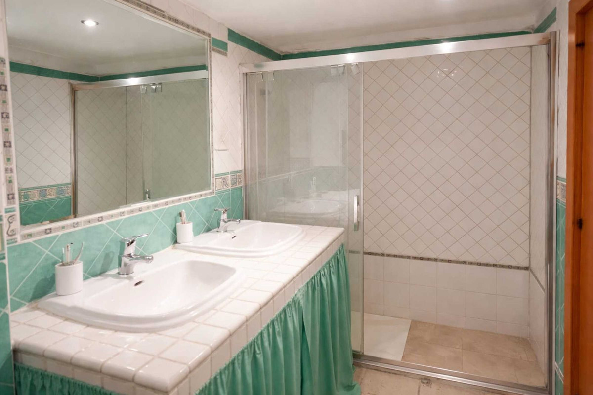 Appartement te koop in Marbella | 3 slaapkamers H5317342