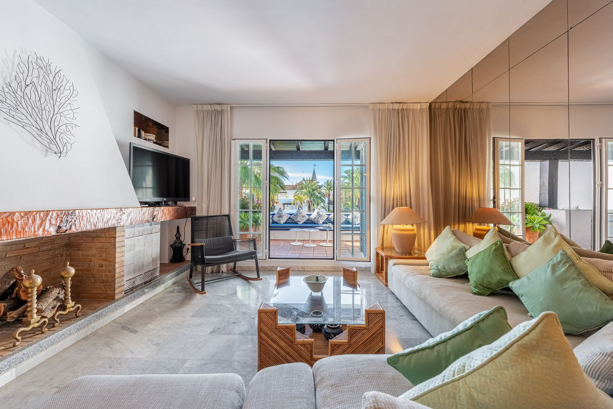 Penthouse te koop in Marbella | 2 slaapkamers H5321065