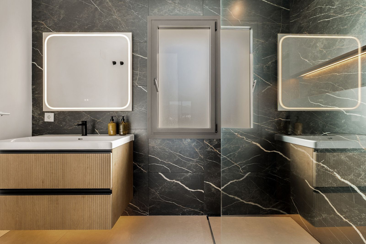 Penthouse te koop in Marbella | 2 slaapkamers H5330605