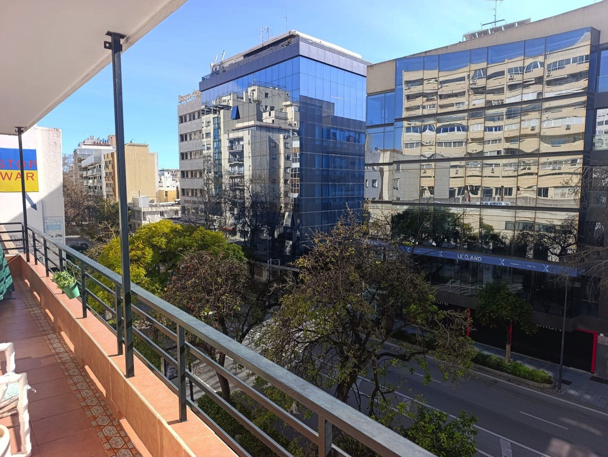 Appartement te koop in Marbella | 4 slaapkamers H5332687