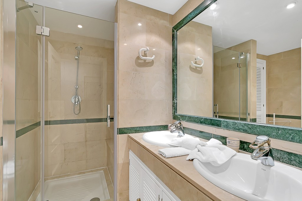 Appartement te koop in Marbella | 3 slaapkamers H5335762