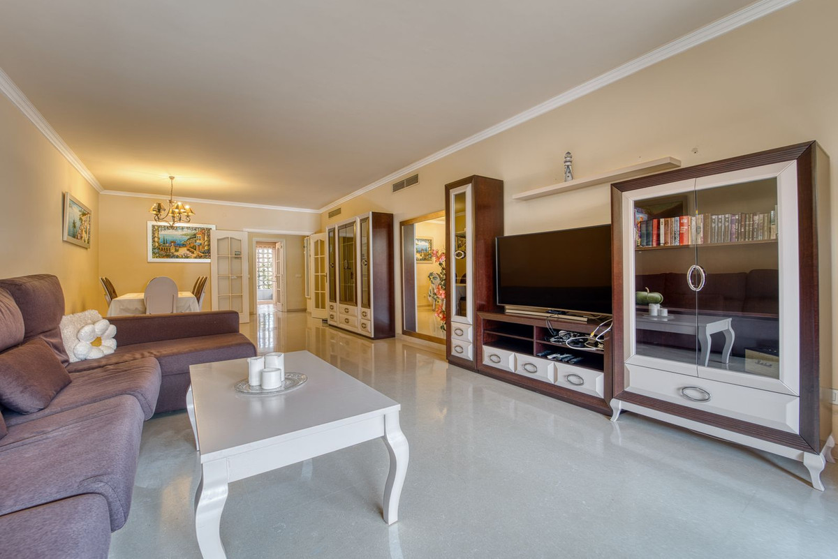 Appartement te koop in Marbella | 2 slaapkamers H5347387