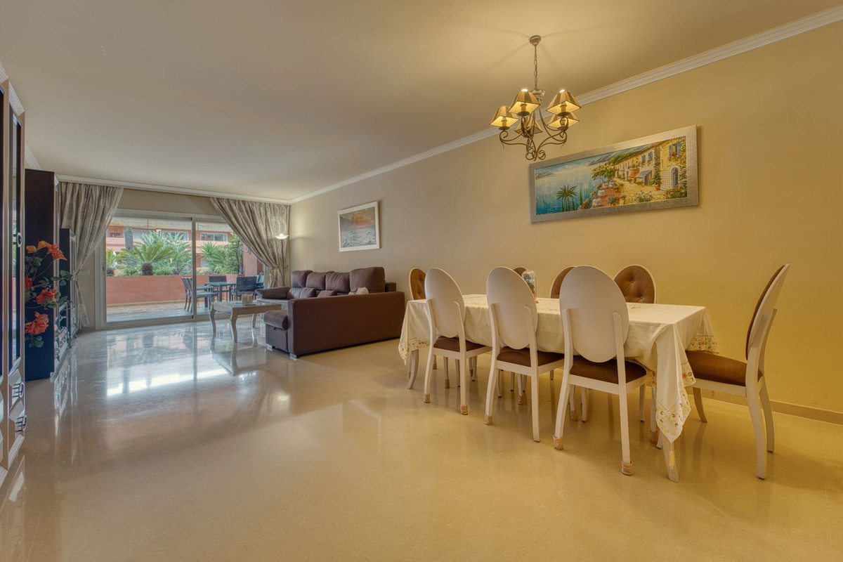 Appartement te koop in Marbella | 2 slaapkamers H5347387