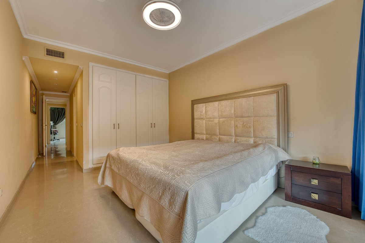 Appartement te koop in Marbella | 2 slaapkamers H5347387