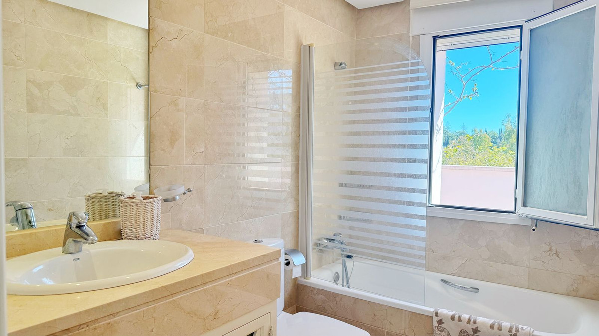 Penthouse te koop in Marbella | 2 slaapkamers H5351521