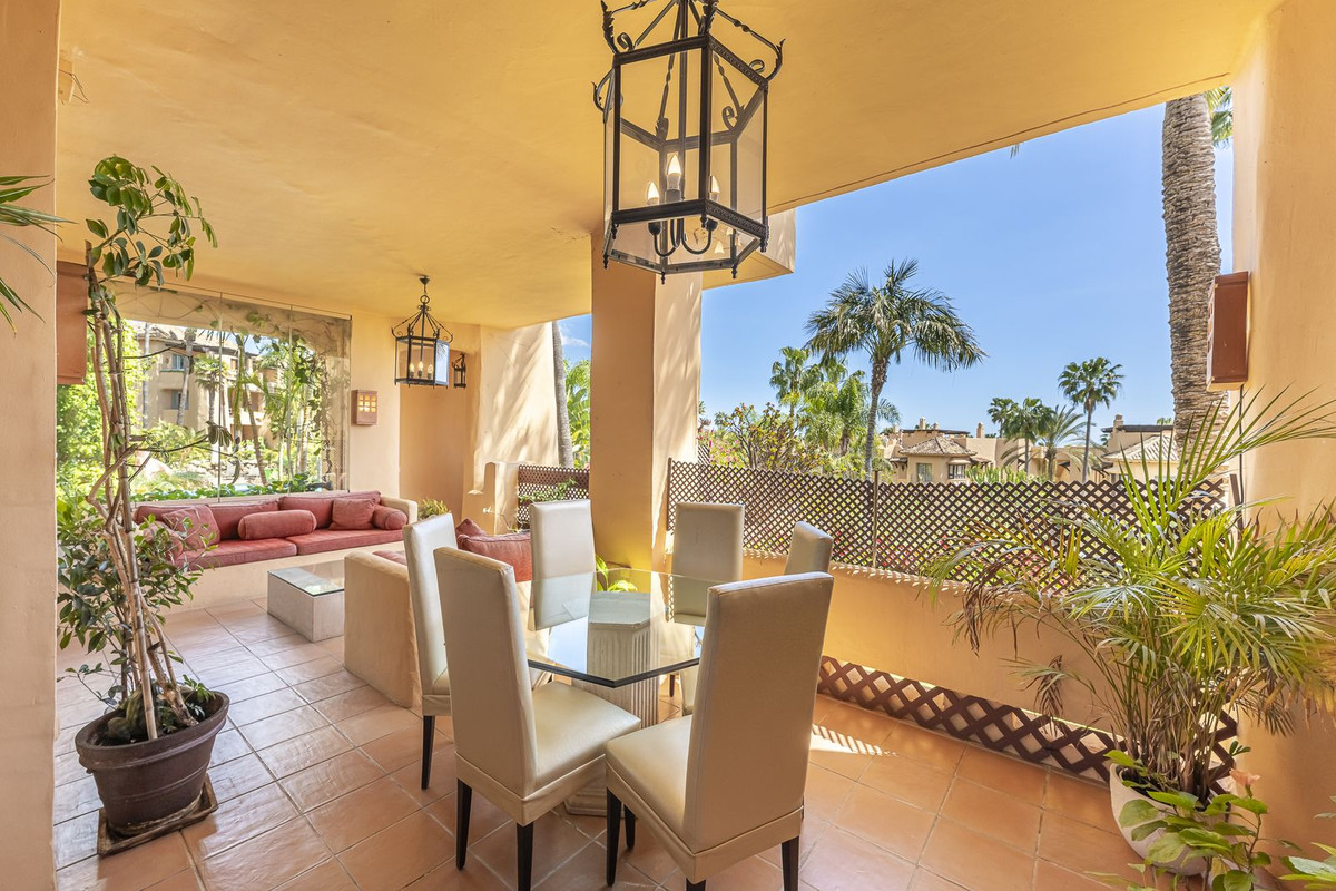 Appartement te koop in Marbella | 2 slaapkamers H5353435