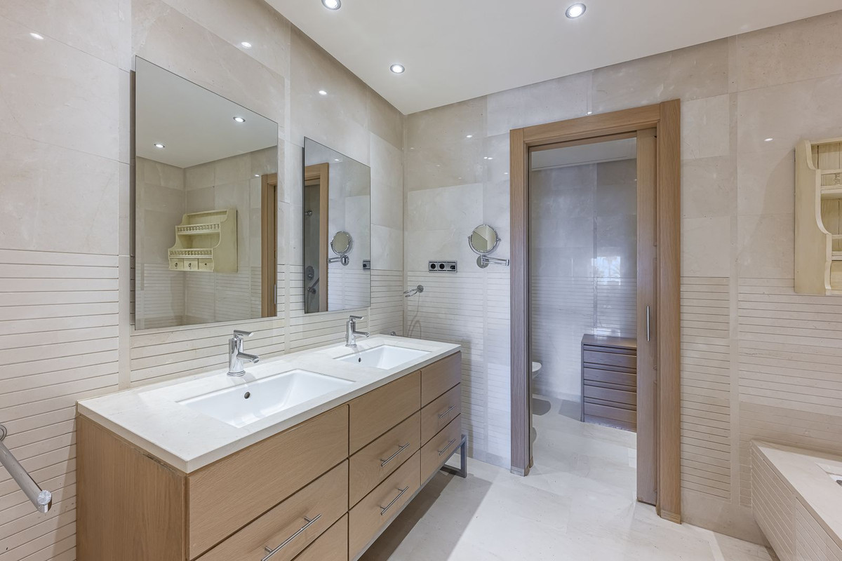 Appartement te koop in Marbella | 2 slaapkamers H5353435