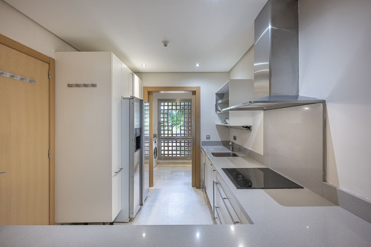 Appartement te koop in Marbella | 2 slaapkamers H5353435