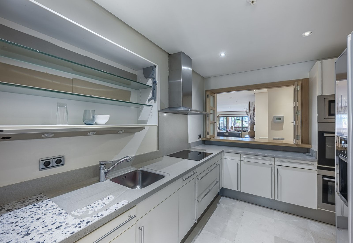 Appartement te koop in Marbella | 2 slaapkamers H5353435