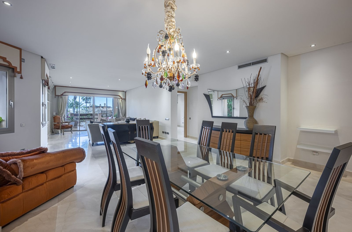 Appartement te koop in Marbella | 2 slaapkamers H5353435