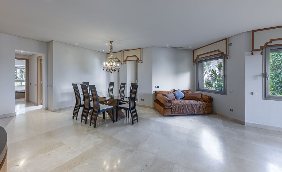 Appartement te koop in Marbella | 2 slaapkamers H5353435