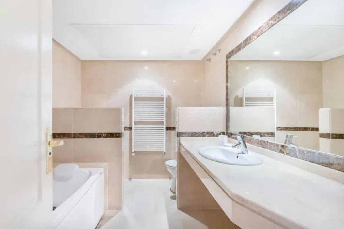 Appartement te koop in Marbella | 1 slaapkamers H5356306