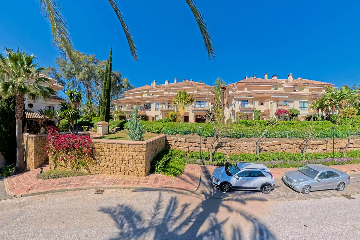 Appartement te koop in Marbella | 2 slaapkamers H5361475