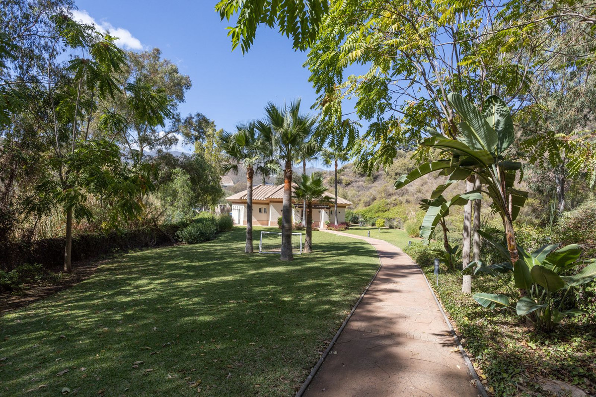 Appartement te koop in Marbella | 2 slaapkamers H5361475