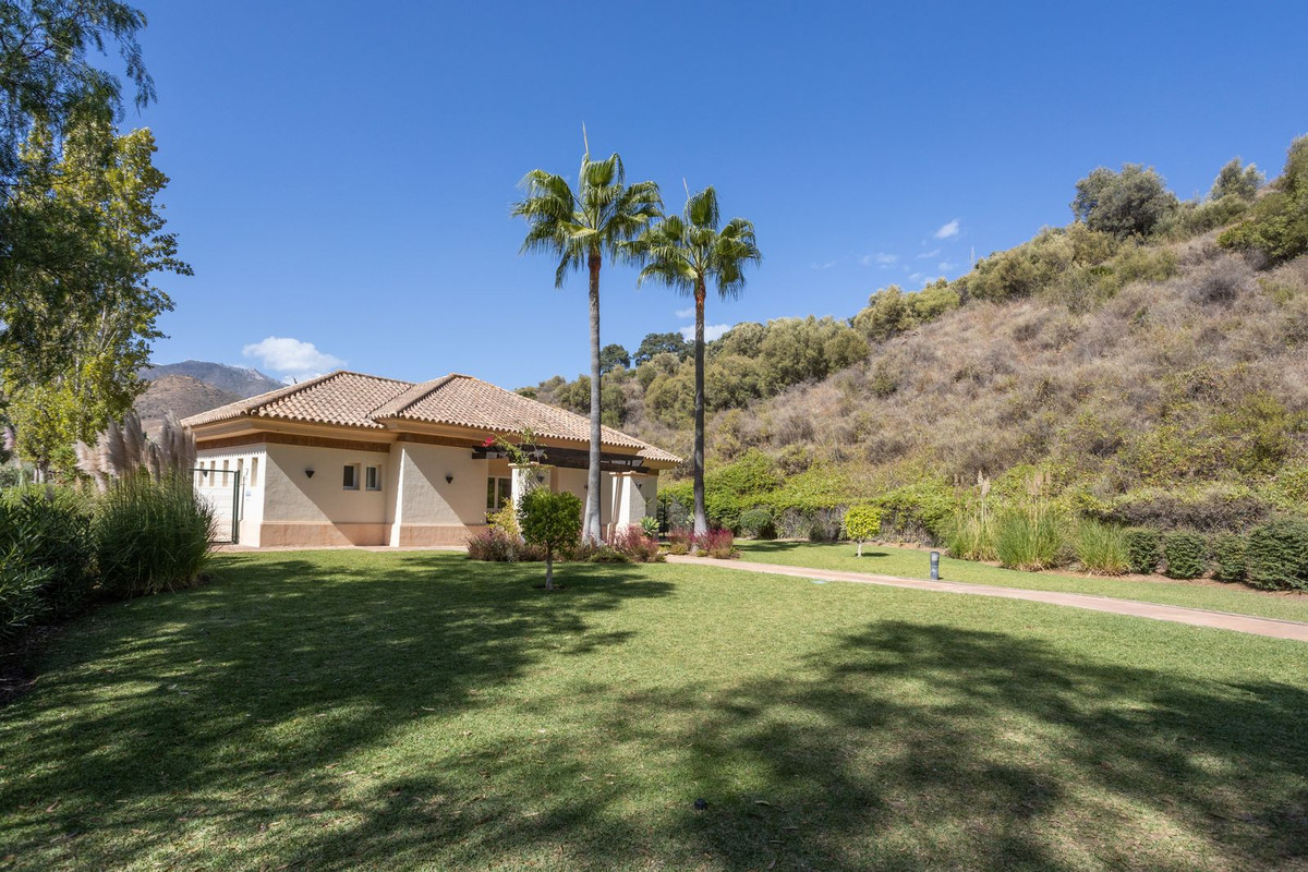 Appartement te koop in Marbella | 2 slaapkamers H5361475