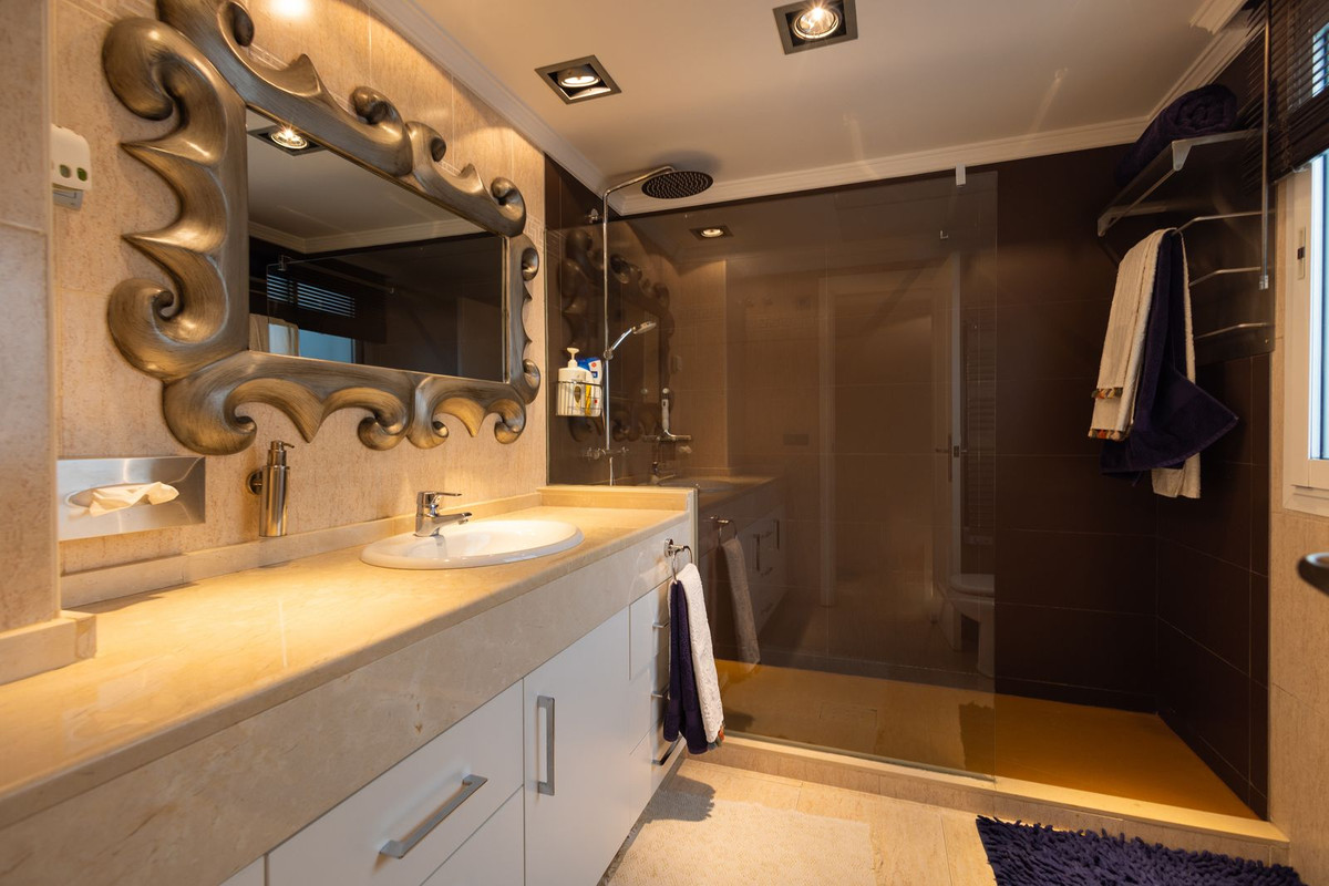 Appartement te koop in Marbella | 4 slaapkamers H5362129