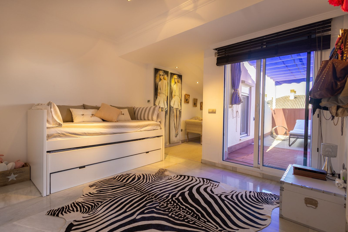 Appartement te koop in Marbella | 4 slaapkamers H5362129