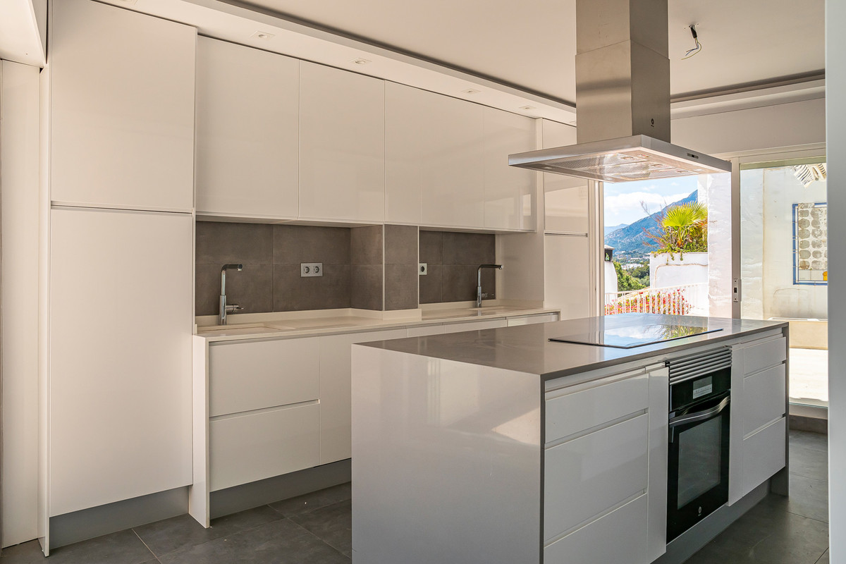 Penthouse te koop in Marbella | 3 slaapkamers H5362369