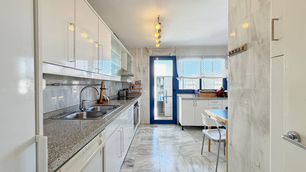 Appartement te koop in Marbella | 4 slaapkamers H5362816