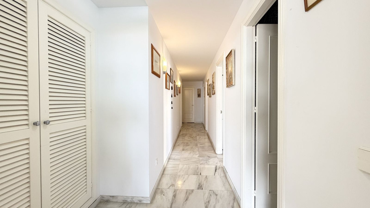 Appartement te koop in Marbella | 4 slaapkamers H5362816