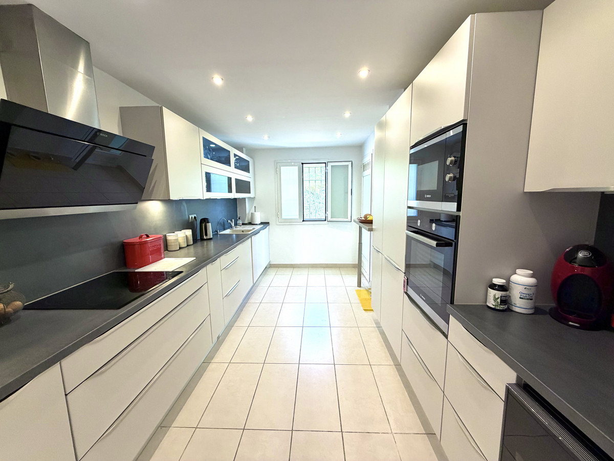 Appartement te koop in Marbella | 3 slaapkamers H5363026