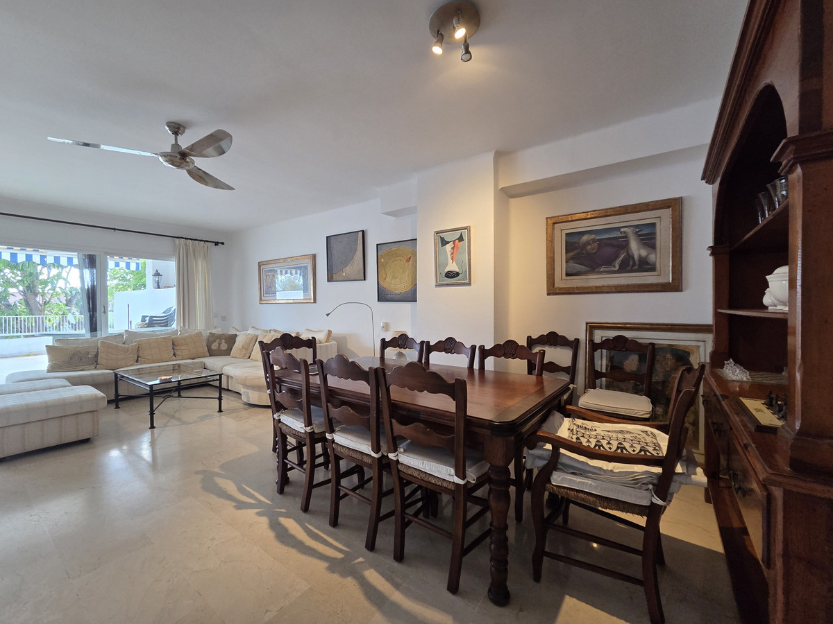 Appartement te koop in Marbella | 4 slaapkamers H5363083