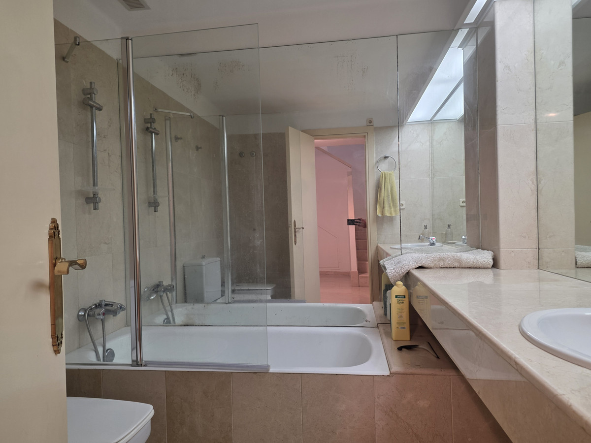 Appartement te koop in Marbella | 4 slaapkamers H5363083