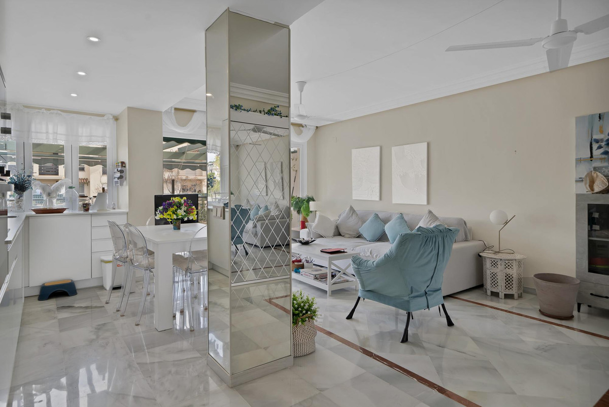 Penthouse te koop in Marbella | 2 slaapkamers H5364034