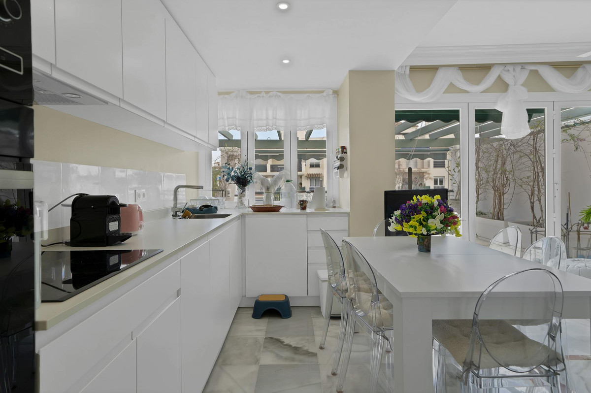 Penthouse te koop in Marbella | 2 slaapkamers H5364034