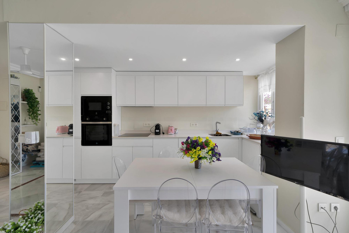 Penthouse te koop in Marbella | 2 slaapkamers H5364034