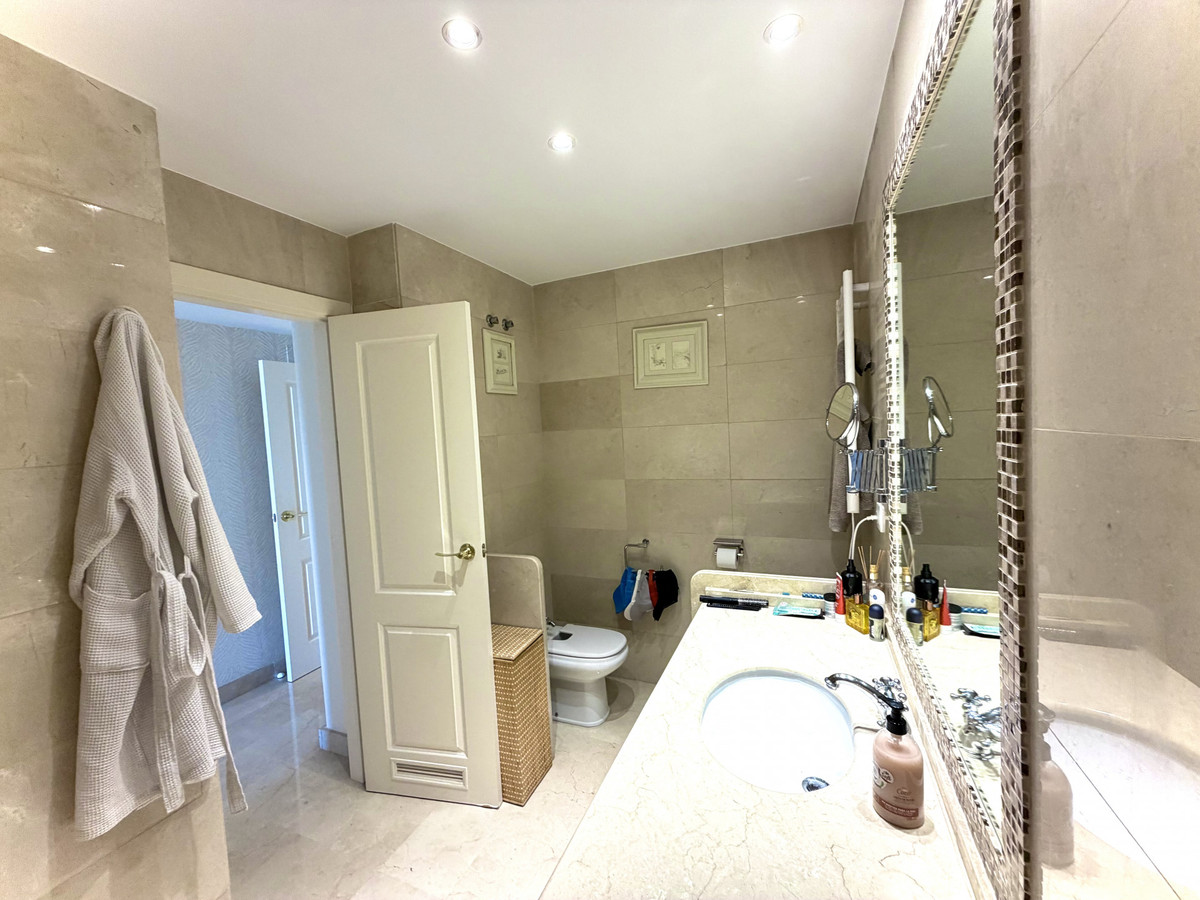 Appartement te koop in Marbella | 3 slaapkamers H5366302