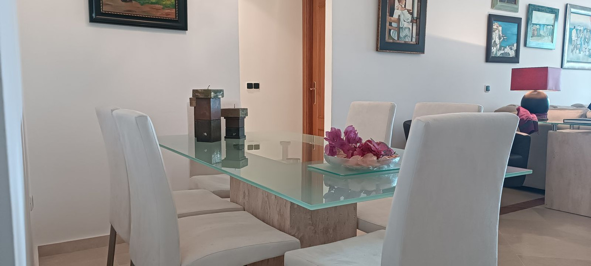 Appartement te koop in Marbella | 2 slaapkamers H5370286