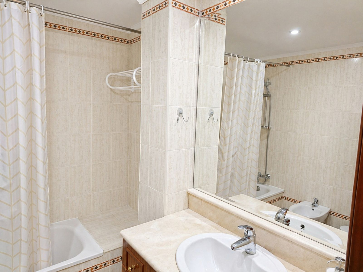 Duplex te koop in Marbella | 2 slaapkamers H5373034