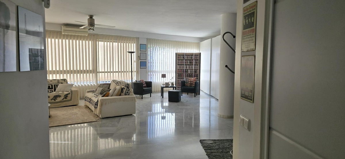 Appartement te koop in Marbella | 2 slaapkamers H5375722