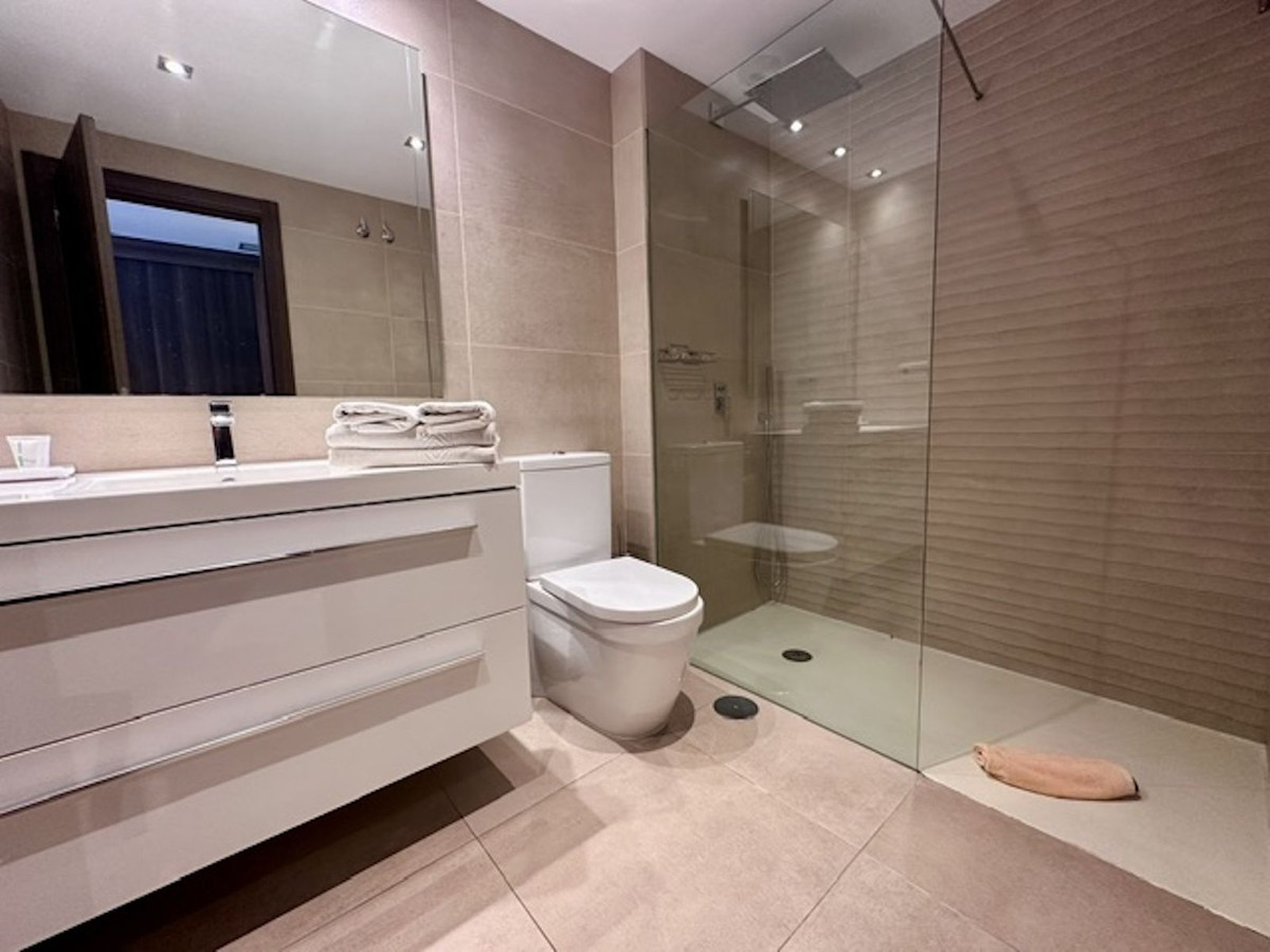 Appartement te koop in Marbella | 3 slaapkamers H5381911