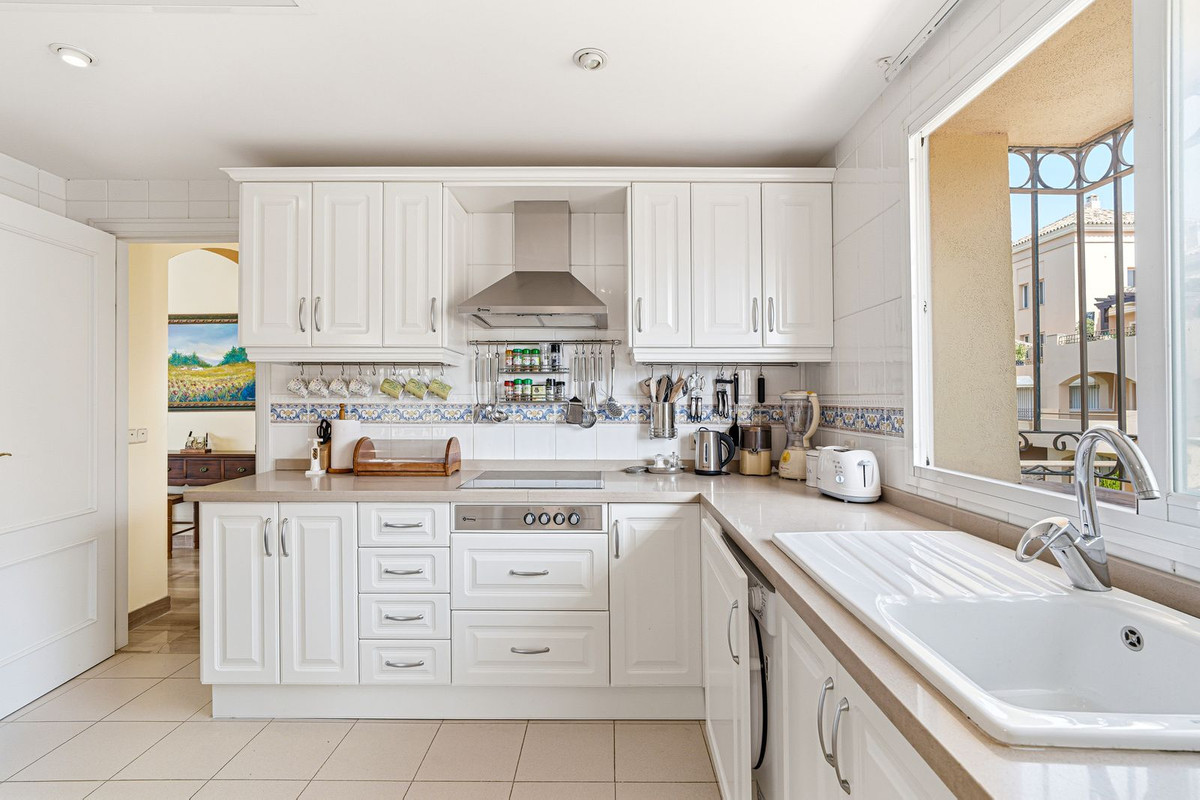 Appartement te koop in Marbella | 4 slaapkamers H5382913