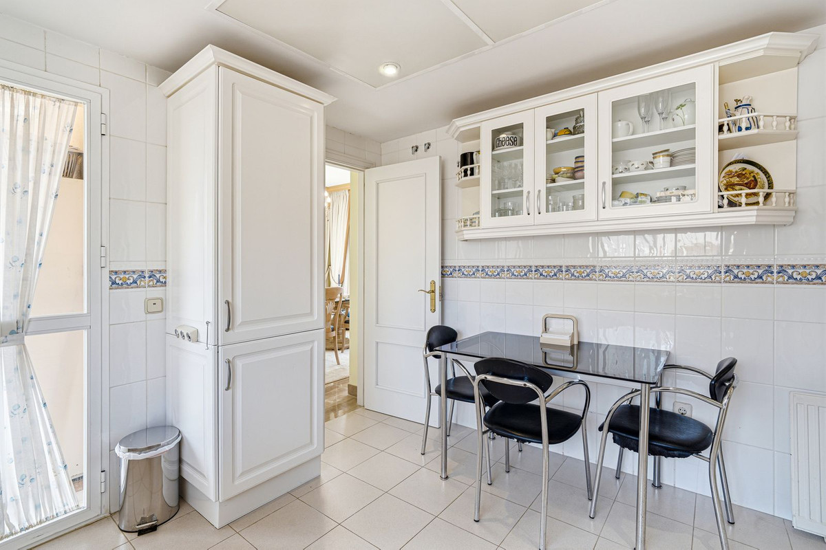 Appartement te koop in Marbella | 4 slaapkamers H5382913