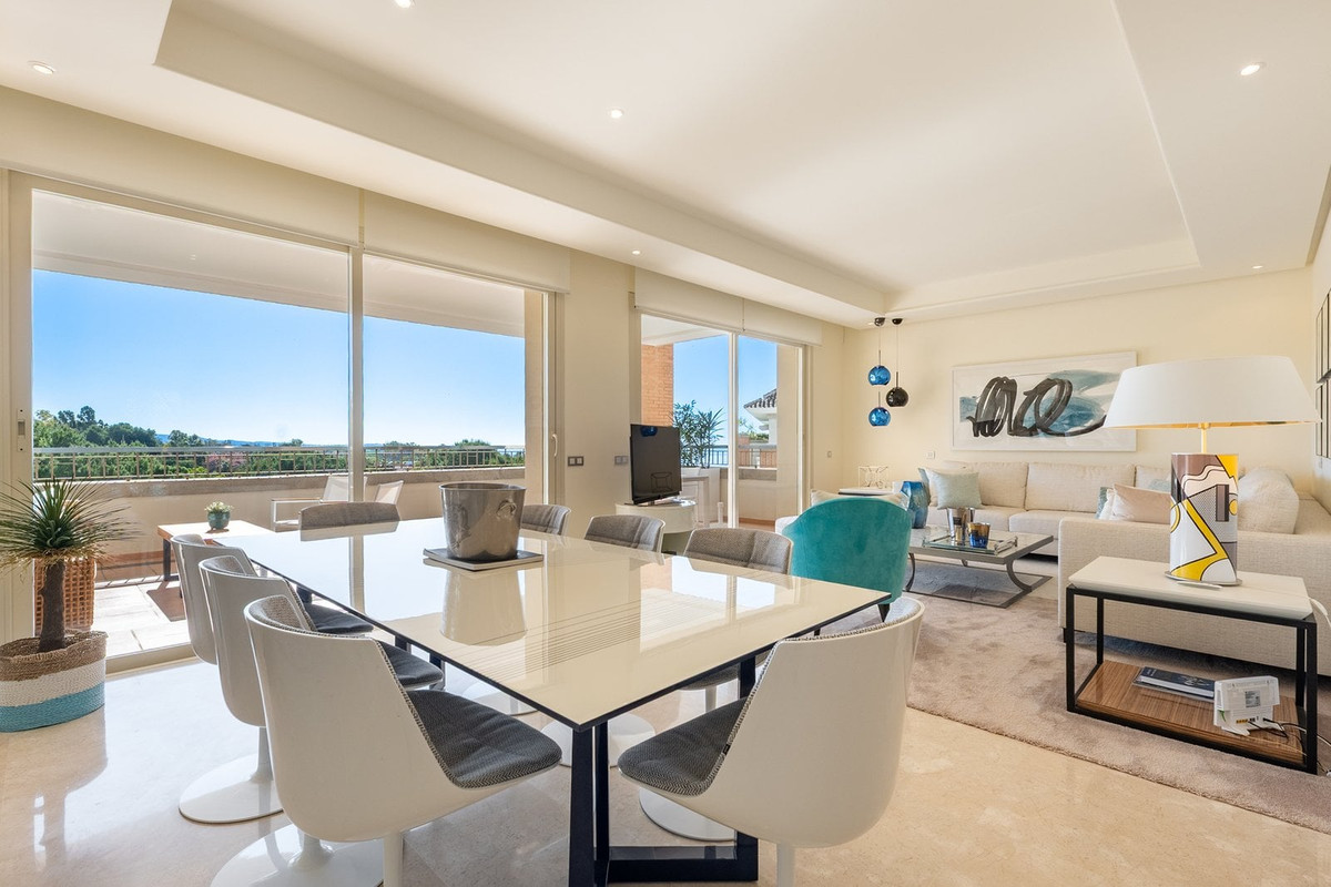 Appartement te koop in Marbella | 3 slaapkamers H5384086