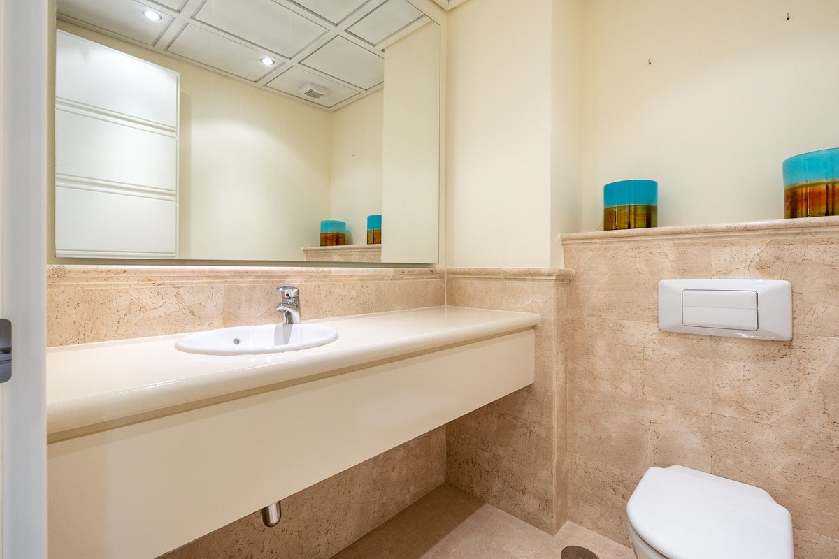 Appartement te koop in Marbella | 3 slaapkamers H5384086
