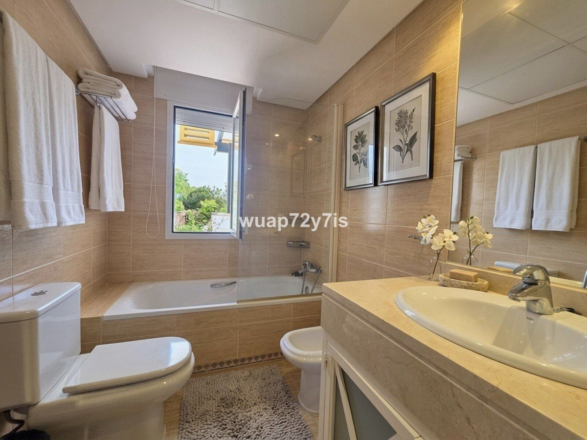 Penthouse te koop in Marbella | 2 slaapkamers H5387920