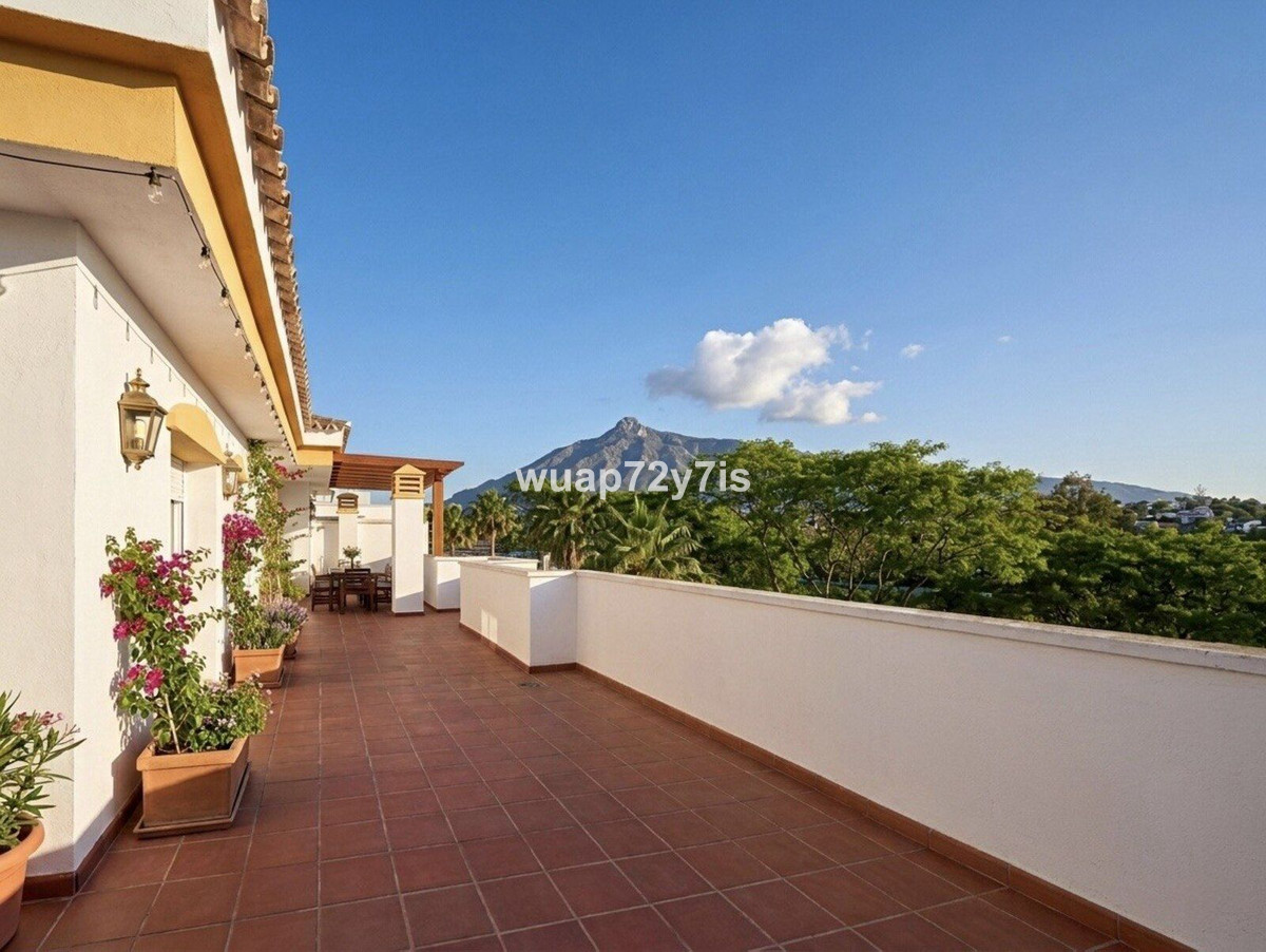 Penthouse te koop in Marbella | 2 slaapkamers H5387920