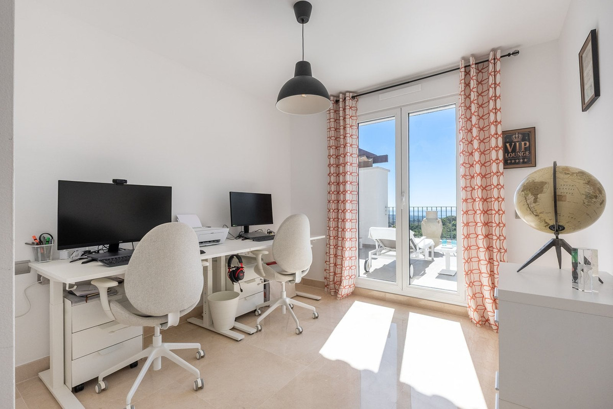 Penthouse te koop in Marbella | 3 slaapkamers H5388430