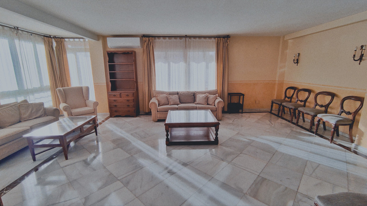 Appartement te koop in Marbella | 4 slaapkamers H5391496