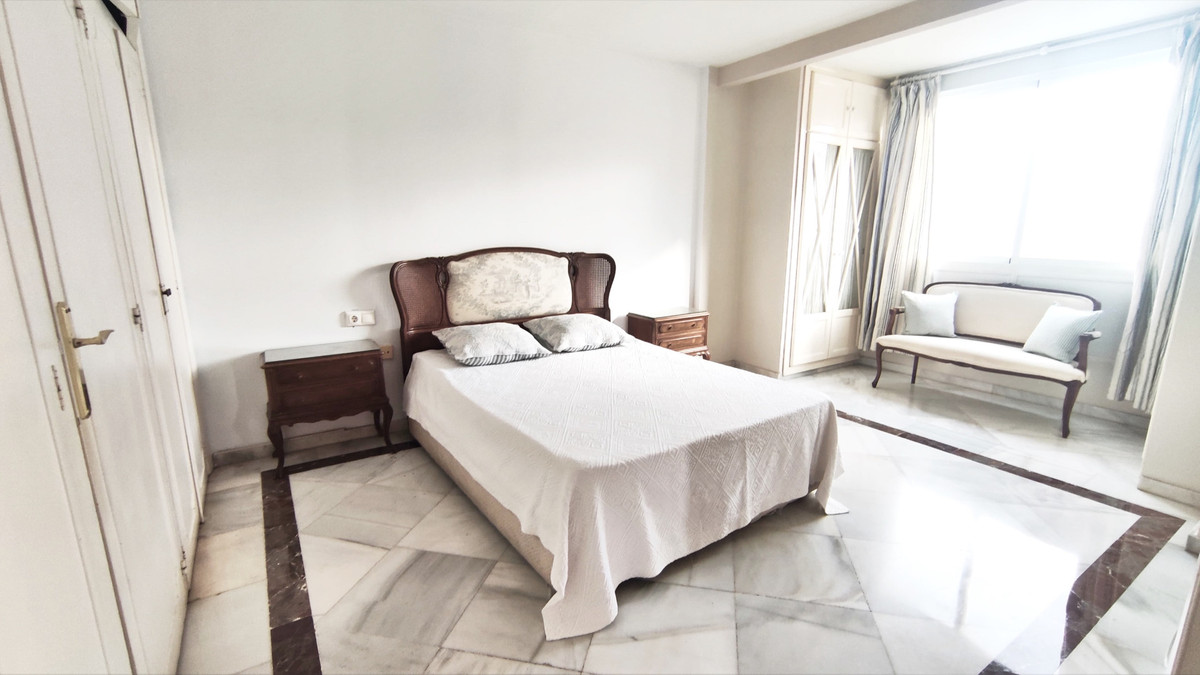 Appartement te koop in Marbella | 4 slaapkamers H5391496