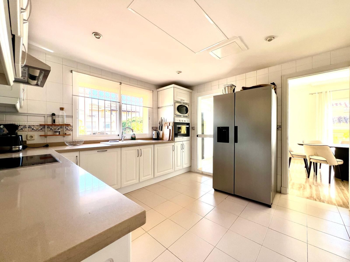 Penthouse te koop in Marbella | 4 slaapkamers H5391745