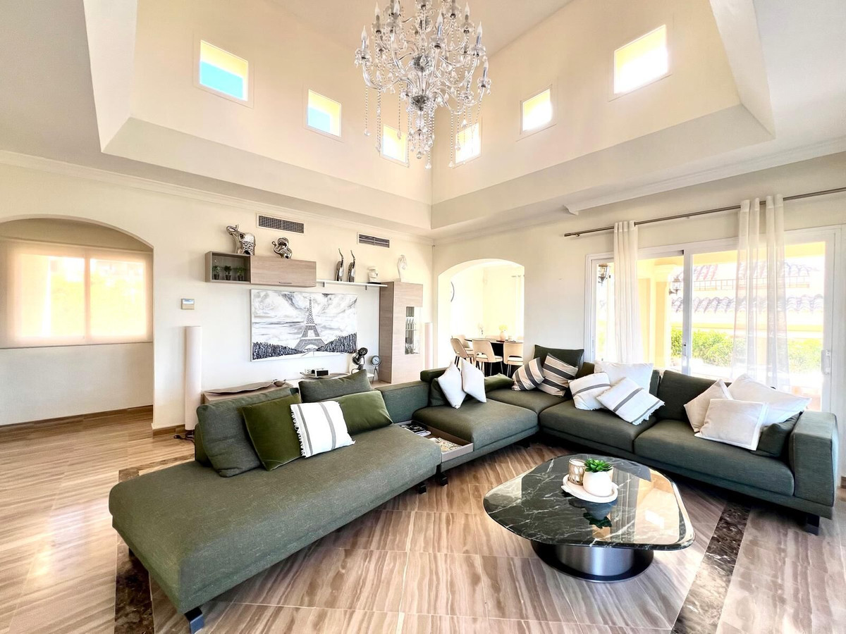 Penthouse te koop in Marbella | 4 slaapkamers H5391745