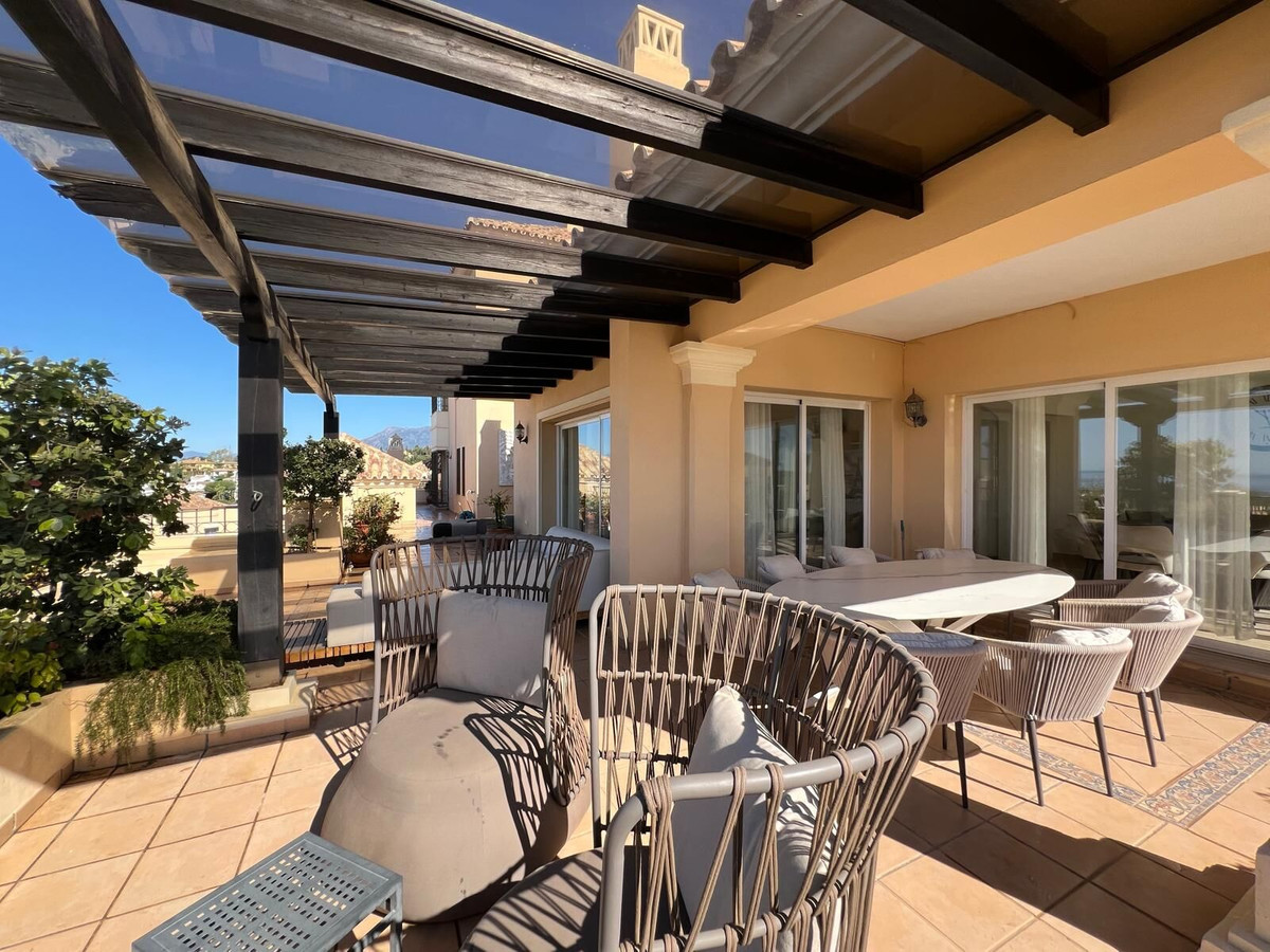 Penthouse te koop in Marbella | 4 slaapkamers H5391745