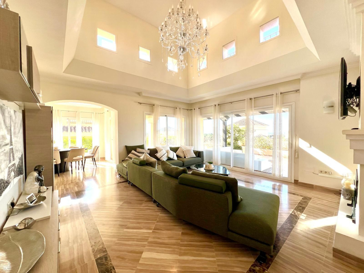 Penthouse te koop in Marbella | 4 slaapkamers H5391745