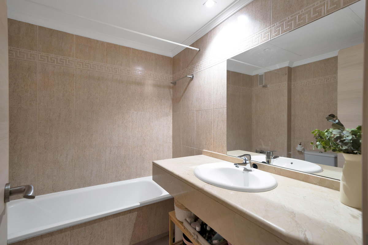 Appartement te koop in Marbella | 2 slaapkamers H5392231